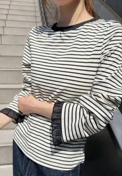 フリルフレアスリーブ ボーダートップス