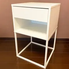 【極美品】IKEA イケア ヴィークハムメル ホワイト ベッドサイドテーブル