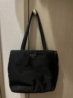 PRADA ブラックトートバッグ