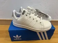 新品未使用　アディダス　スタンスミス　シルバー　20.5cm