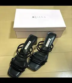 Diana ブラック ストラップサンダル Mサイズ　レディース　ダイアナのサムネイル