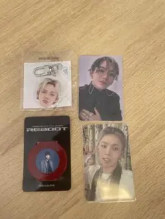 TREASURE ヒョンソク 顔アクキー 哀