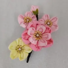 最終値下げ価格。ハンドメイドつまみ細工　ブローチ　コサージュ①②