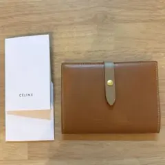 2026年最新】セリーヌ celine パスポートケースの人気アイテム - メルカリ
