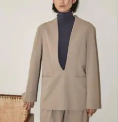 アウター ノーカラージャケット