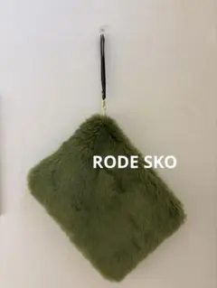 RODE SKO オリーブグリーン ファー　クラッチバッグのサムネイル