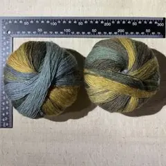 ち*ず様 ウール75% 混紡毛糸 1玉500m2玉 セット　編み物 かぎ針