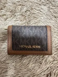 MICHAEL KORS 三つ折り財布
