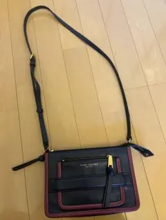 MARC JACOBS ショルダーバッグ ブラック/レッド