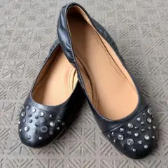 UGG 　スタッズフラットシューズ