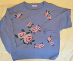 新品未使用　ブルー バラ柄 ニットセーター サイズМ