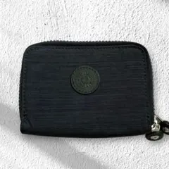 【すう様専用】Kipling 二つ折り財布 ナイロン 黒のサムネイル