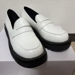 白 ローファー Mサイズ コスプレのサムネイル