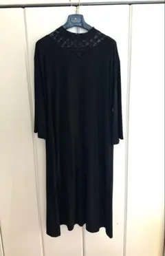 チュールレース首元　ロングワンピース　ブラック