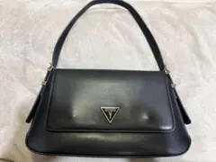 GUESS ショルダーバッグ　ブラクラのサムネイル