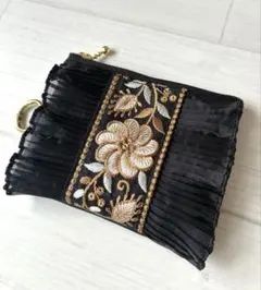 インド刺繍リボン フリルポーチ