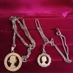 値下げ中✨新品未使用✨金メッキ メダル型ペンダント2点 イギリス ヴィンテージ