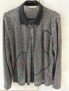 リボン装飾の長袖シャツ