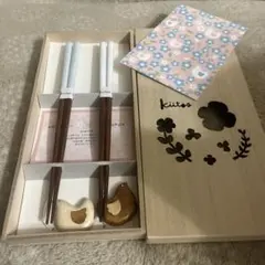 織部　夫婦箸 箸置付 KIITOS桐箱ギフト　ハト＆ワスレナグサ　めおと箸
