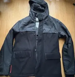 け*ゃ様 PRADA フード付きナイロンジャケット SGV657