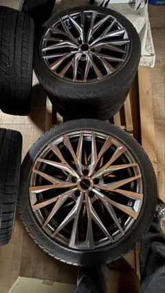 アルミ　4本セット　19インチ　ヴァルド　245/40/19 夏タイヤセット 4本組 新品 アルファード ヴェルファイア 19インチ