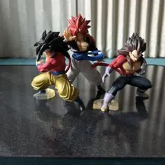 ドラゴンボールZ リアルフィギュアキーホルダー スーパーサイヤ人集結