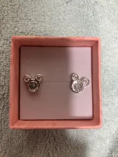 Disney・ミッキーマウスクリスタルピアス1cm