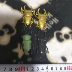 昆虫フィギュアセット（ゴールド・グリーン・ブラック）　まとめ売り