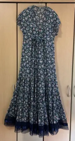 NINE シルク混コットンロングワンピース　花柄のサムネイル