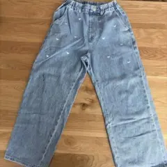 ハート刺繍入り　デニム　140