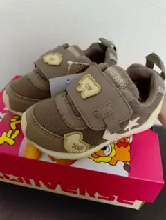 コンバース　たべっこどうぶつ　スニーカー　 16cm 　新品タグ付き