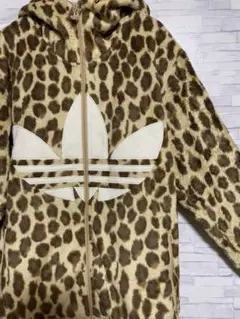 adidas  アディダス　オリジナルス　もこもこ　ボア　レオパード　パーカー