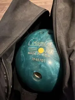 Columbia 300 ボウリングボール 青のサムネイル