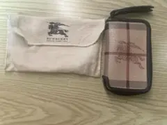 入手困難Burberry レザーキーケース ベージュ/ブラウン