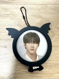 walk the lineジョンウォン 缶バッジキーリング