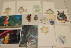 スタジオジブリ　となりのトトロ　ポストカード・キーホルダー・バッジセット