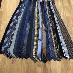 M017 ネクタイ　まとめ　25本　メルカリで一本500〜1500円