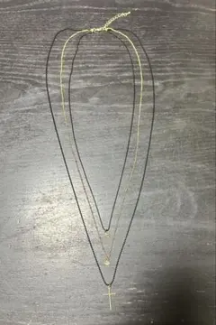【お値下げ中】ブラック×ゴールド レイヤード ネックレス