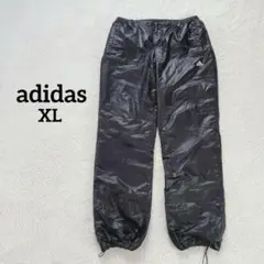 古着　adidas ナイロンパンツ　山ロゴ　y2k サッカーパンツ　XLサイズ