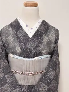 夏大島 着物 黒地 幾何学模様 身丈157.5cm 裄68cm - メルカリ