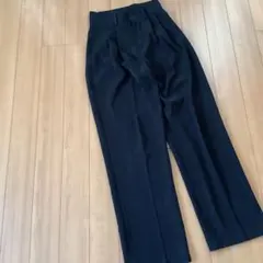ワイドパンツ プリーツ入り　黒　Sサイズ　レディース