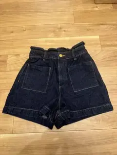 ZARA ダークブルーデニムショートパンツ ハイウエスト