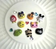 ネイルパーツ　たまごっち　シリーズ　18個　1セット350円
