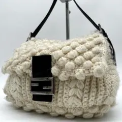 【美品】フェンディ マンバケット ニット ショルダーバッグ FF金具 肩掛け