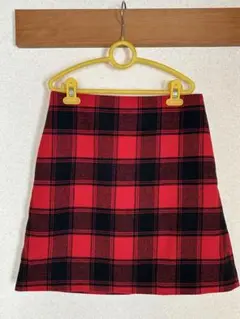 UNIQLO 赤×黒タータンチェック柄タイトスカート