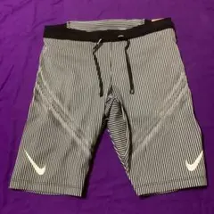 NIKE エアロスイフト　ハーフタイツ　S