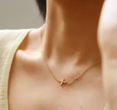 ネックレス 【ラスト1】フラワージルコニアダイヤ サージカルステンレス 金アレ