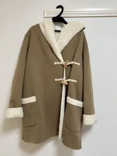 coen フード付きベージュムートンコート