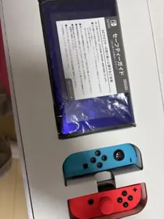 安*引様 Nintendo Switch 本体 青と赤のジョイコン付き