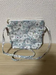 花柄 リバーシブル ショルダーバッグ ポシェットのサムネイル